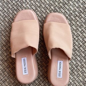 Pink Steve Madden shoes. Size 38 (~7.5).  Worn few times.